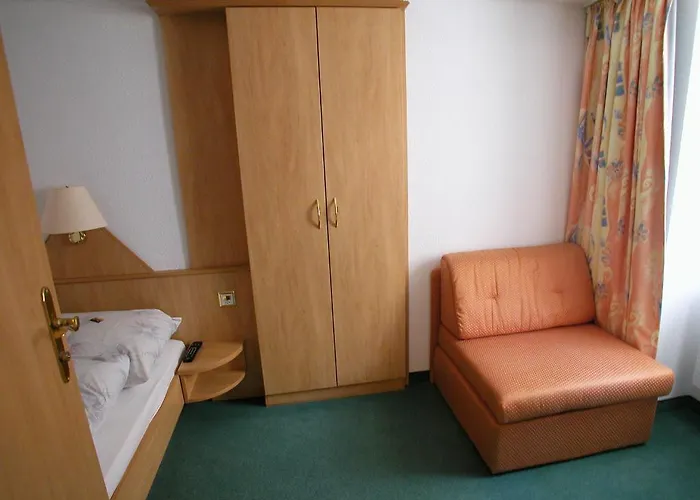 蒙地摩洛酒店 萨斯阿尔马格尔