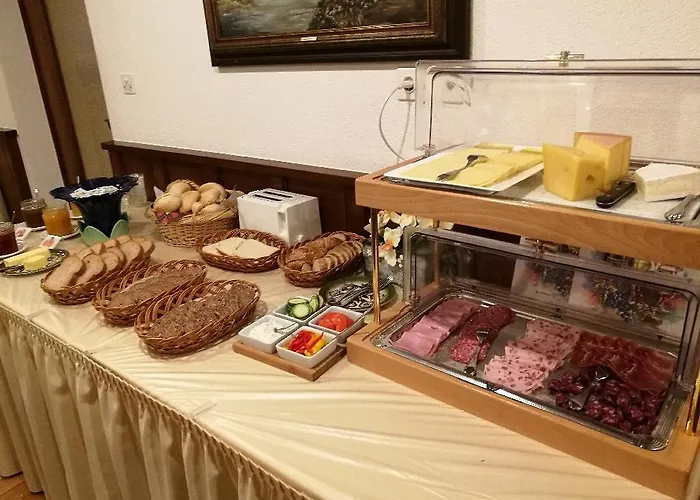 蒙地摩洛酒店 萨斯阿尔马格尔