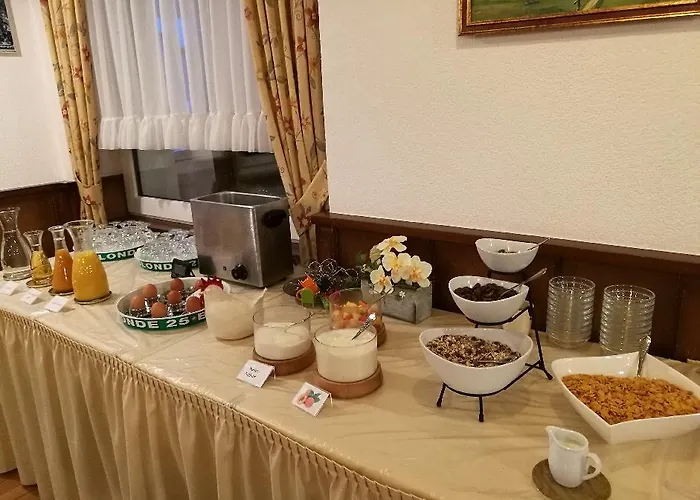 蒙地摩洛酒店 萨斯阿尔马格尔